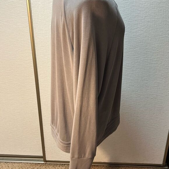 NWOT Athleta Serenity Criss Cross Sweatshirt - Picture 3 of 9